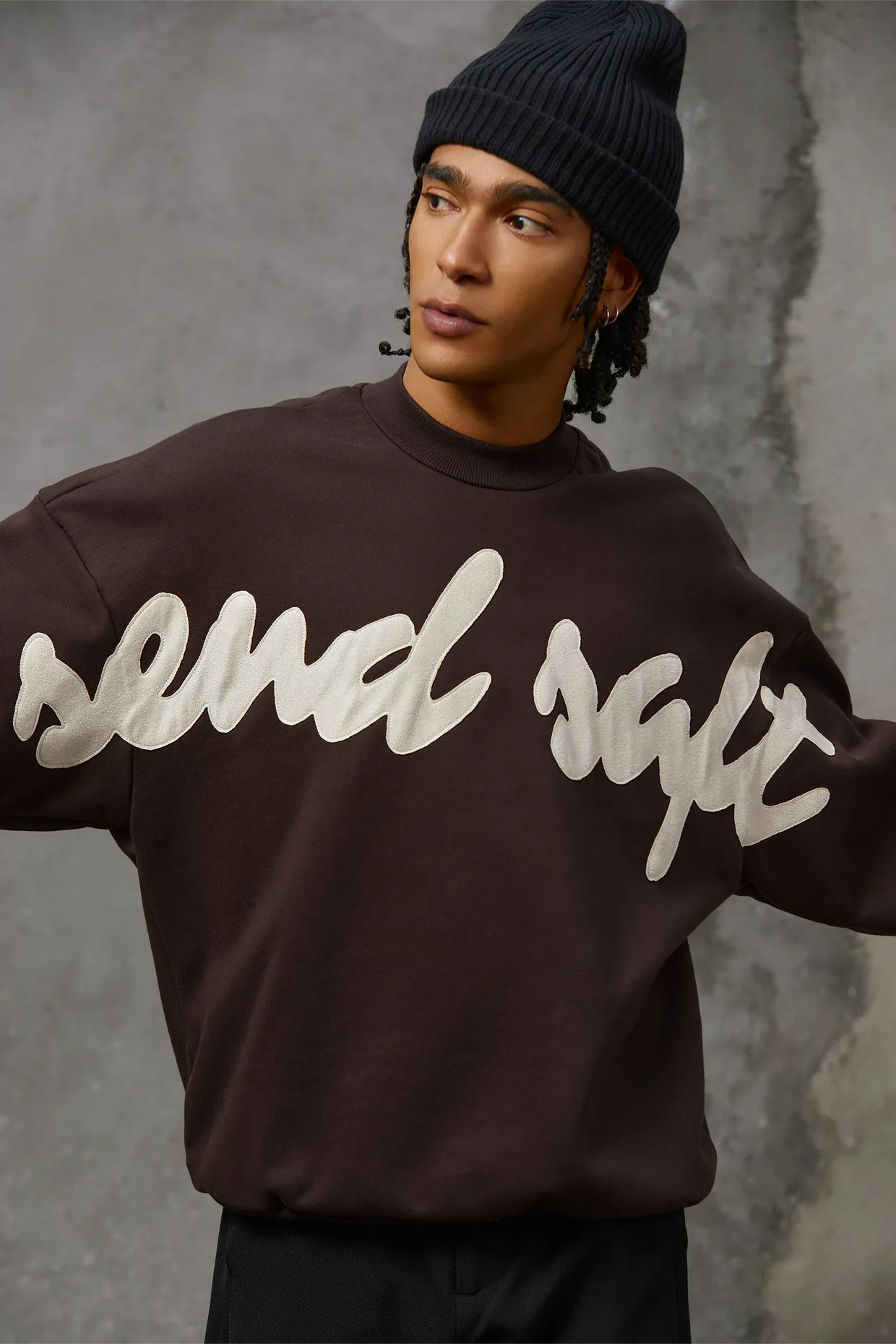 send saft crewneck