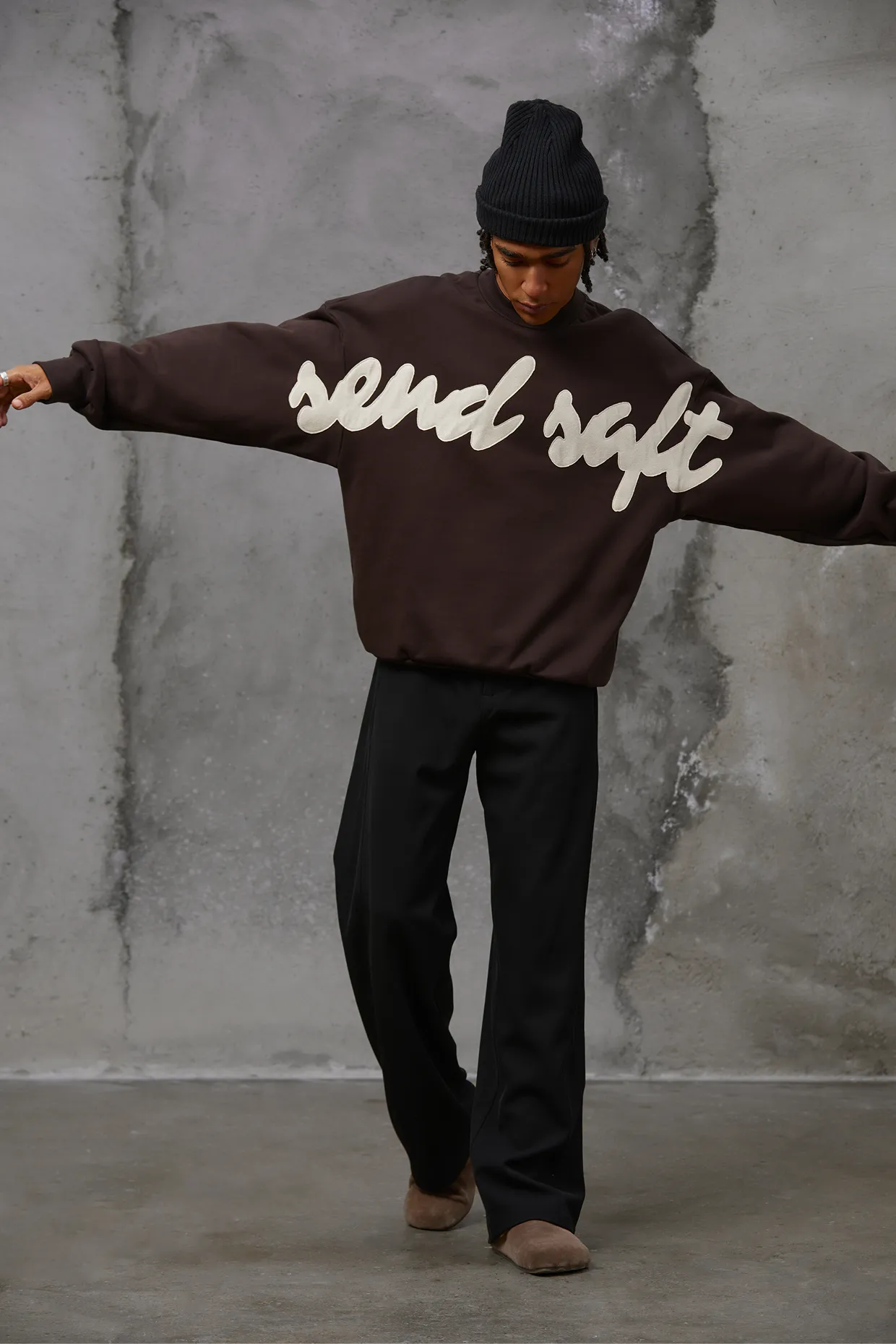 send saft crewneck